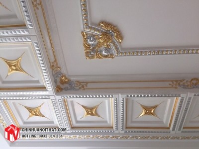 Trần cổ điển dát vàng