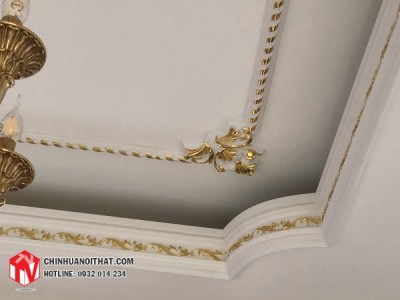 Khung trần trang trí dát vàng